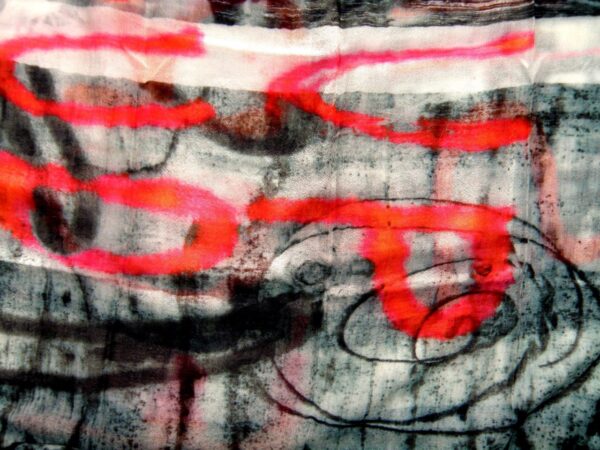 Schal Wolle Seide grau rot schwarz bunt abstraktes Muster