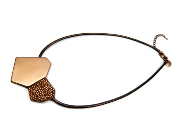 Halskette kurz Farbe Bronz mit Leder 2