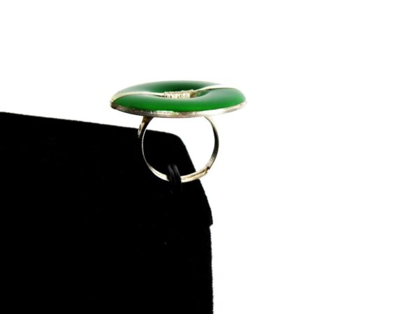 Ring Harz grün mit versilbertem Edelstahldraht rund