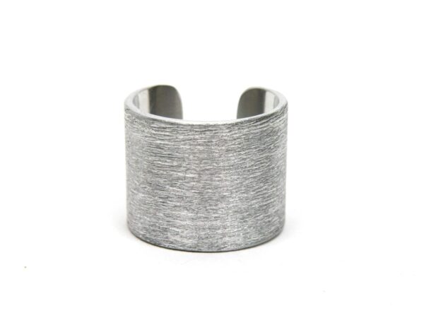 Ring scratched Aluminium basic