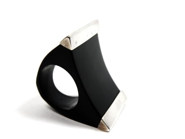 Ring Horn mit Silber schwarz 1